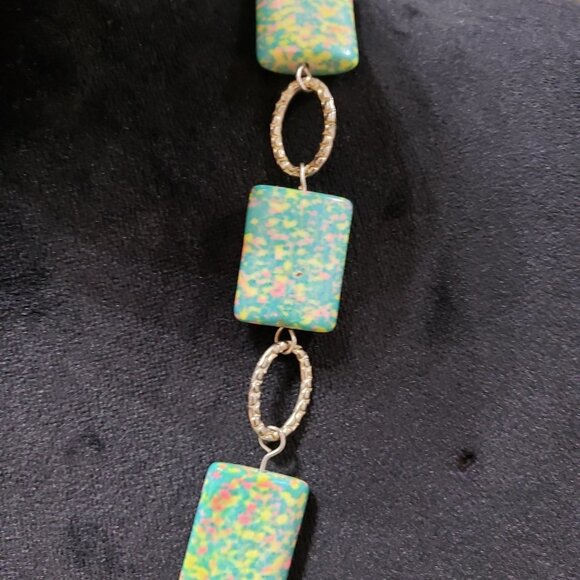 Vintage Coro Seafoam Green Confetti Moonglow Lucite & Gold Tone Choker Necklace - Picture 4 of 7